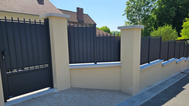 Travaux de clôture à Boissy l'Aillerie