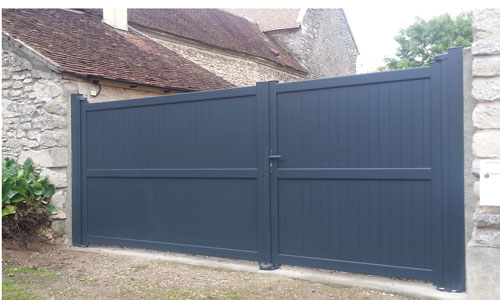 Portail deux vantaux inégaux gris anthracite - Delincourt 60240 Ose