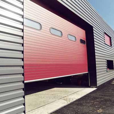 Porte sectionnelle industrielle motorisee